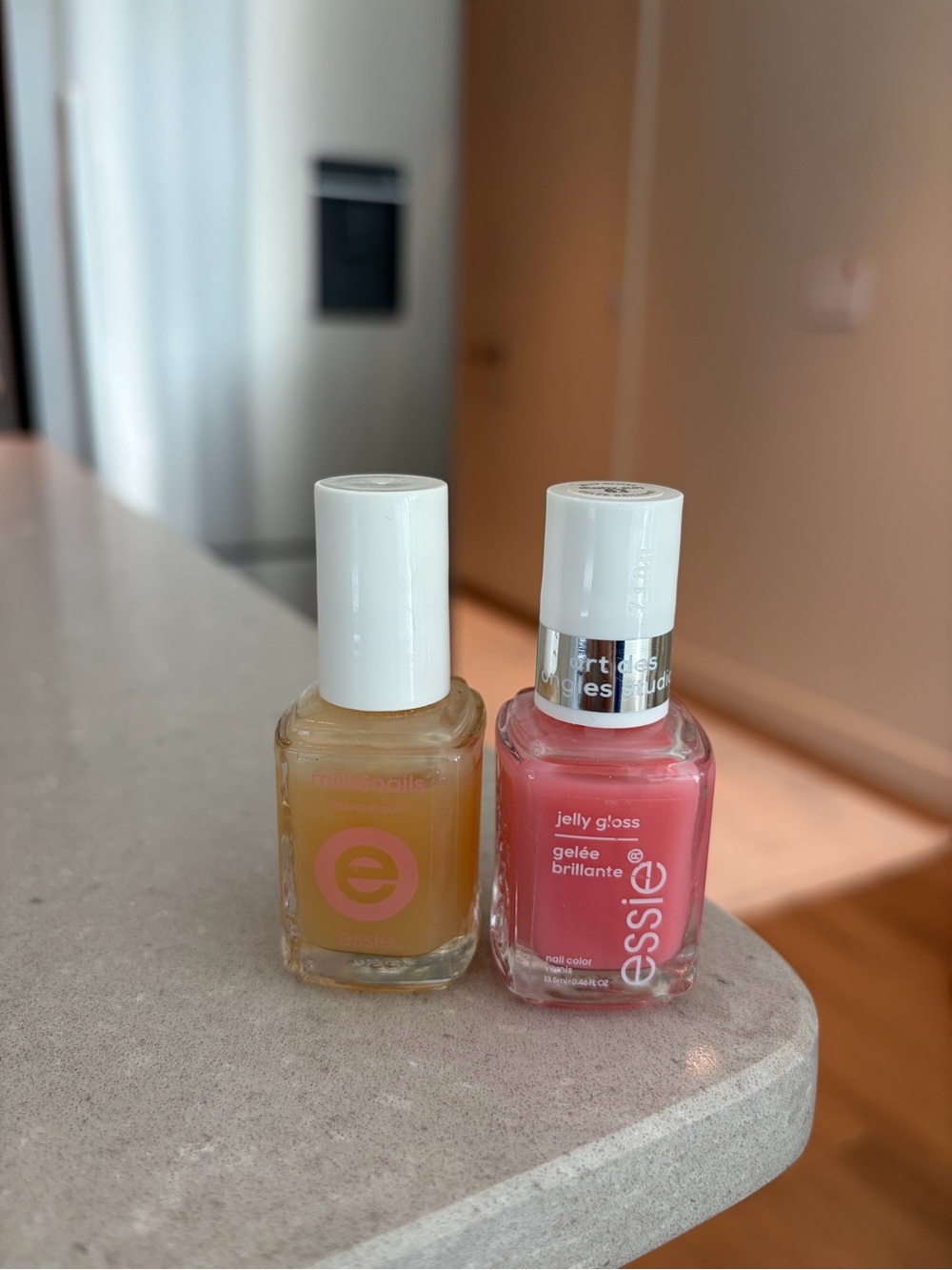 Essie Pink Jelly Gloss Nail Polish Slushy Sun 63 & Millionails Treatment